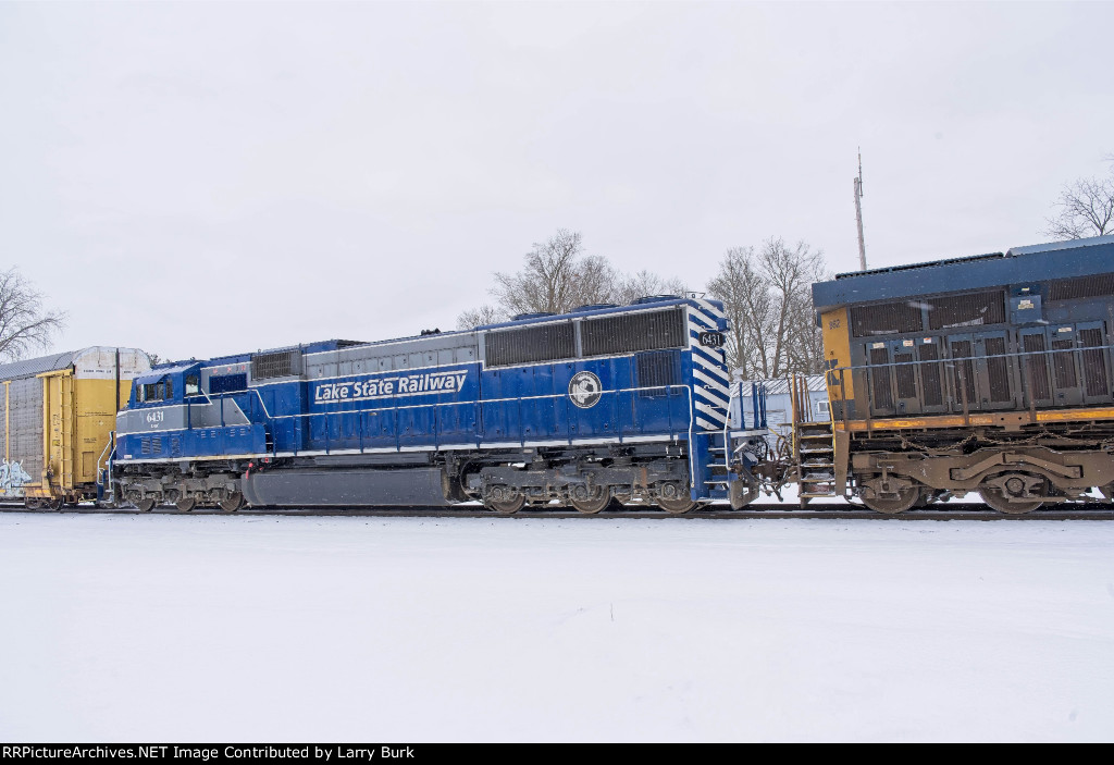 LSRC SD70M at Holly, MI